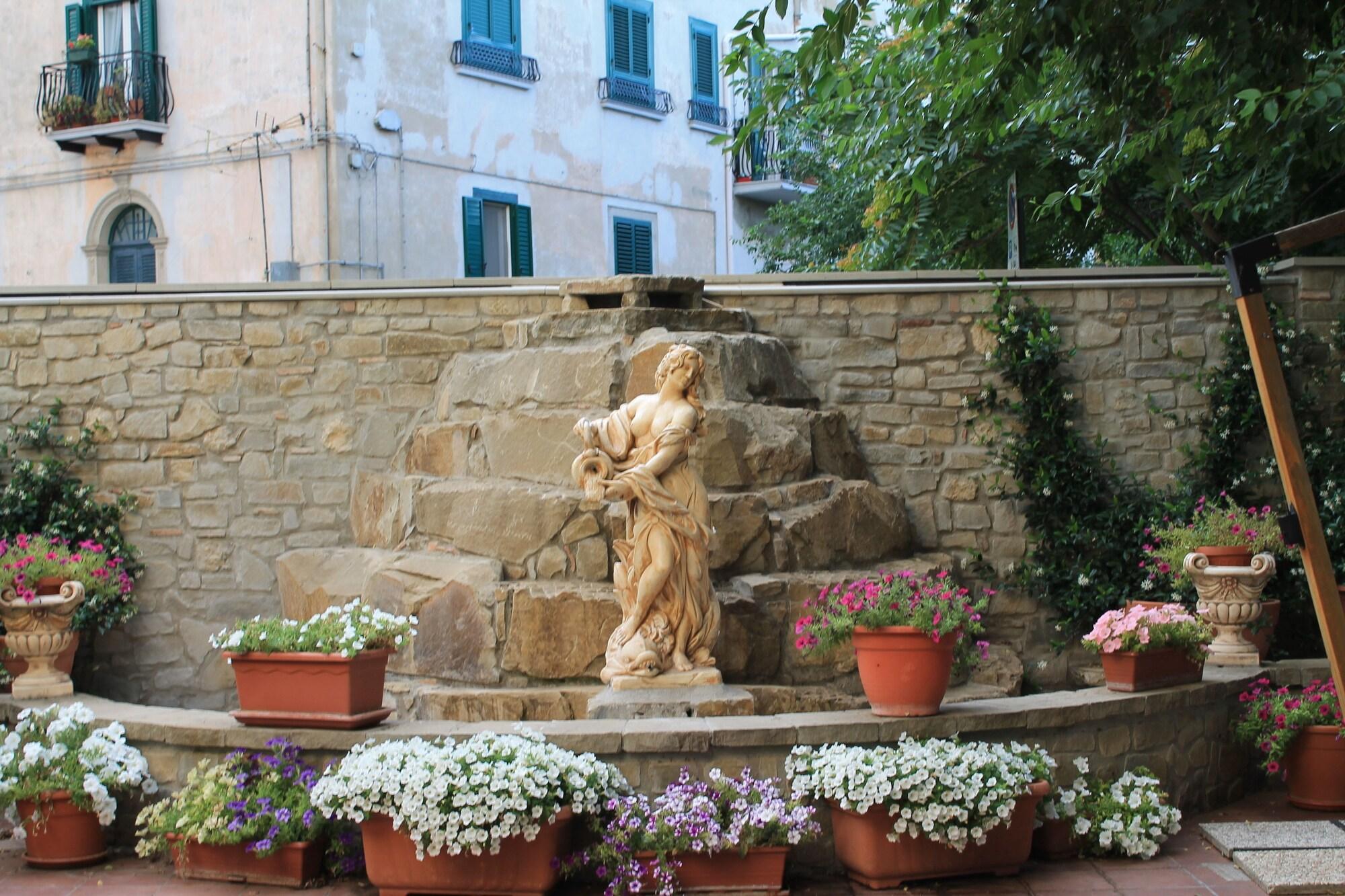 Hotel Ristorante Mariano Stigliano  Exterior foto